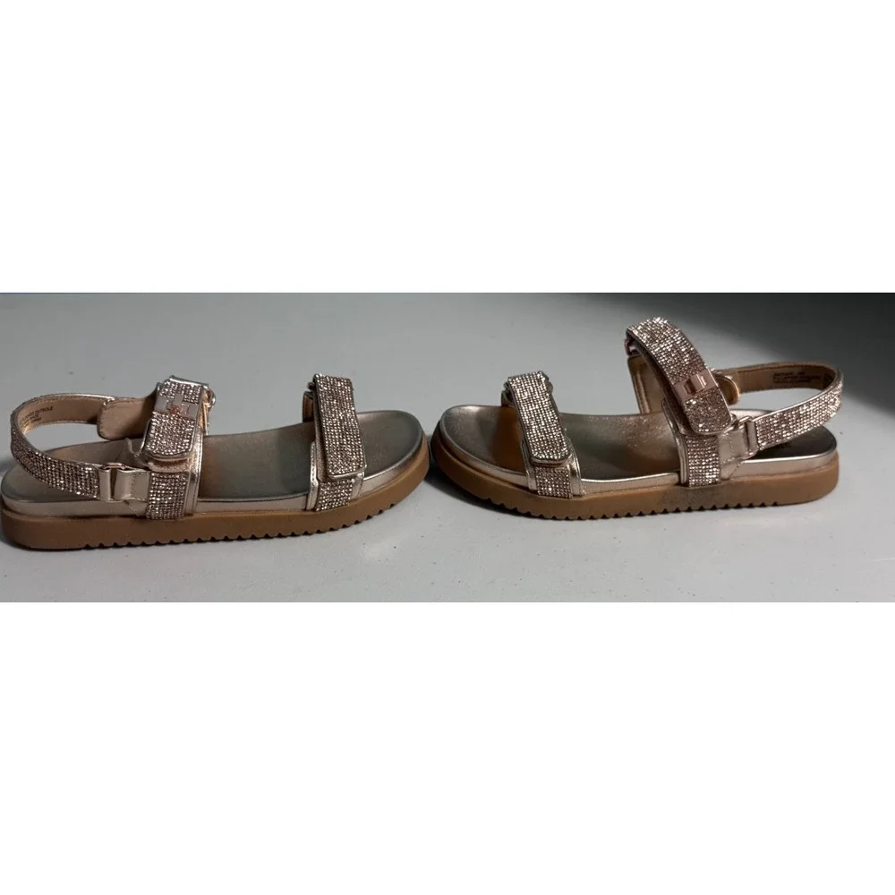 Steve Madden Girls 4 Mona Flat Sandal Rhinestone Embellishments Vacation Cute